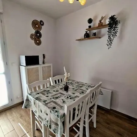 Apartment Appt 4-5 Pers Au Verdon-sur-mer Dans De Tourisme 3 Etoiles